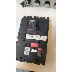 Disjoncteur schneider NSX160F 4P à réviser